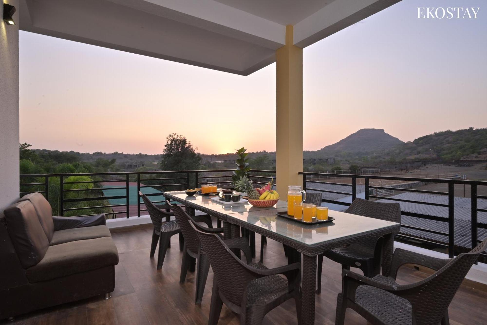 Eko Stay - Octagon Farms Villa 로나발라 외부 사진